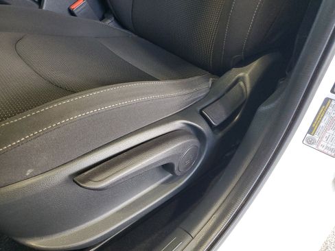 Used 2020 Kia Forte LXS FWD image 19