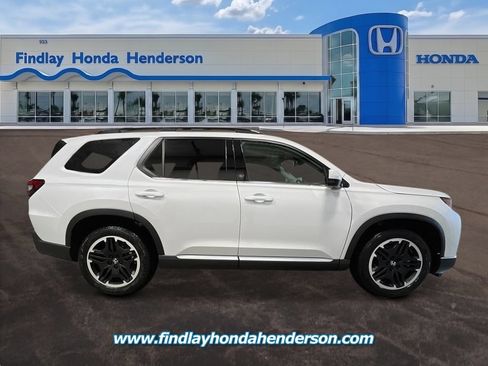 New 2026 Honda Pilot Touring image 8