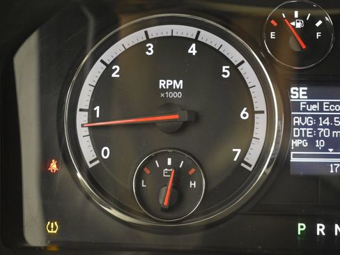 Used 2012 RAM 1500 Big Horn image 44