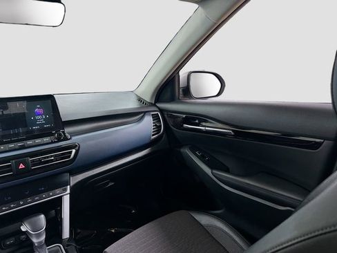 Certified 2022 Kia Seltos S image 23