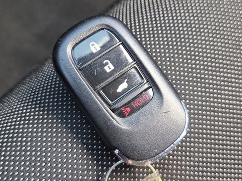 Used 2024 Honda CR-V LX image 31