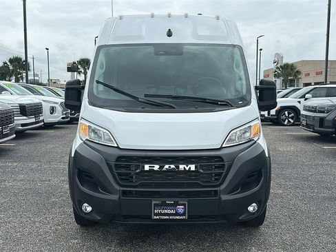 Used 2026 RAM ProMaster 2500 w/ Convenience Group FWD image 9