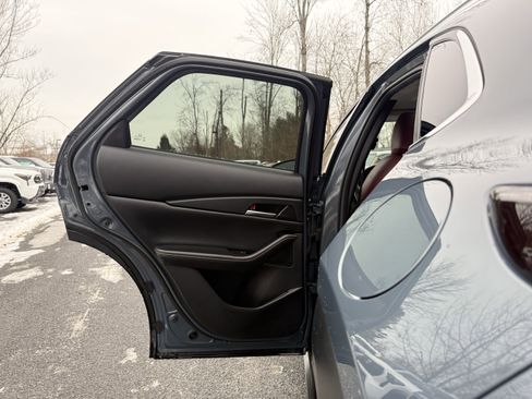 Used 2024 MAZDA CX-30 AWD 2.5 S w/ Preferred Package image 32