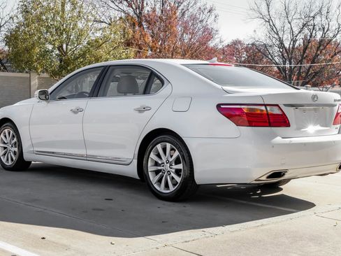 Used 2012 Lexus LS 460 L image 10