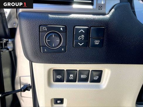 Used 2023 Lexus GX 460 Premium AWD/4WD image 15
