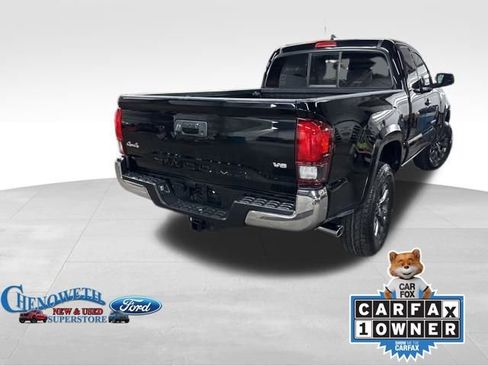 Used 2023 Toyota Tacoma SR5 image 3