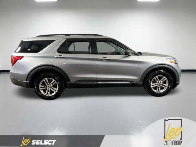 Used 2020 Ford Explorer XLT w/ Equipment Group 202A AWD/4WD image 5