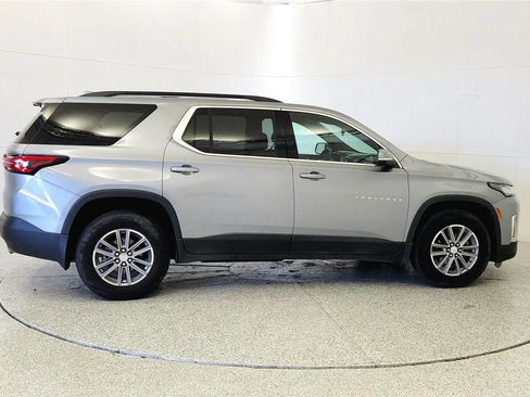 Used 2024 Chevrolet Traverse LT w/ LPO, Floor Liner Package AWD/4WD image 8