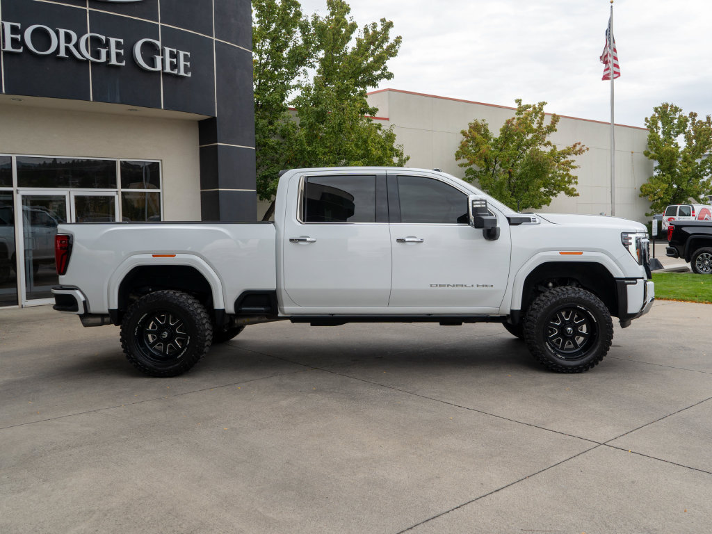 Certified 2024 GMC Sierra 3500 Denali w/ Technology Package AWD/4WD image 8