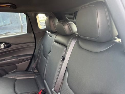 Used 2023 Jeep Compass Limited AWD/4WD image 10