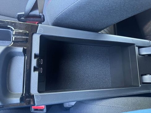 Used 2024 Toyota Prius Prime FWD image 29