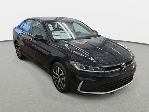 New 2026 Volkswagen Jetta SE image 3