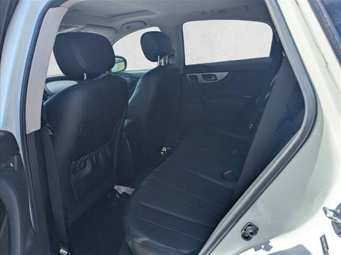 Used 2017 INFINITI QX70 AWD w/ Premium Package image 13