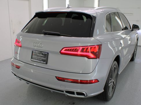 Used 2020 Audi SQ5 Premium Plus w/ Premium Plus Package image 9
