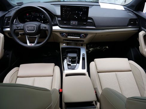 Used 2025 Audi Q5 2.0T Premium Plus w/ Premium Plus Package AWD/4WD image 26