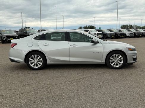 Used 2020 Chevrolet Malibu LT FWD image 4