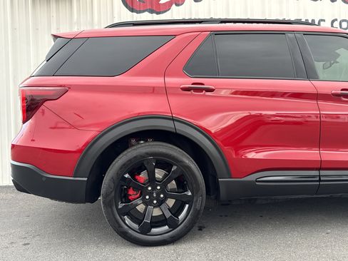 Used 2020 Ford Explorer ST w/ ST High-Performance Pack image 44