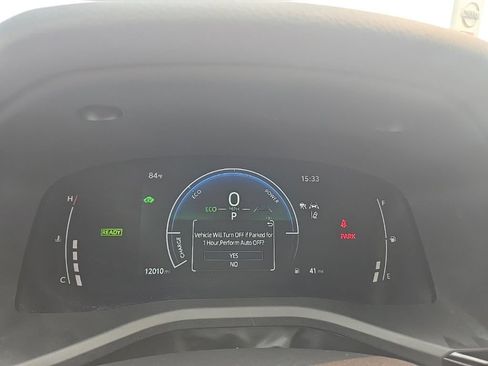 Used 2025 Toyota Camry SE AWD/4WD image 14