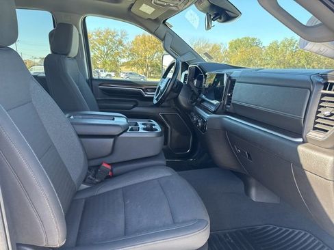 Used 2024 Chevrolet Silverado 2500 LT image 22