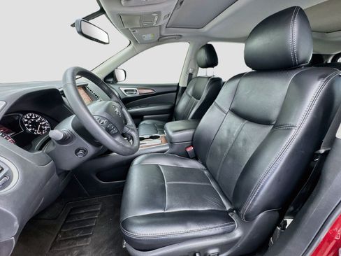Used 2019 Nissan Pathfinder Platinum w/ Cargo Package FWD image 13