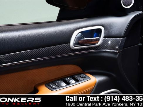 Used 2019 Jeep Grand Cherokee SRT image 54