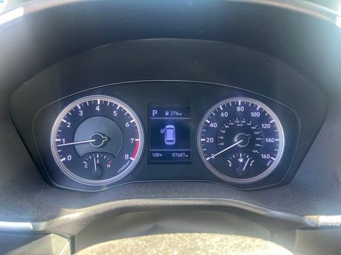 Used 2019 Hyundai Santa Fe SE FWD image 5