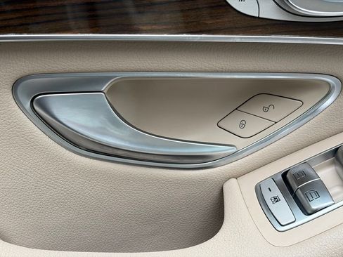 Used 2019 Mercedes-Benz GLC 300 4MATIC image 13