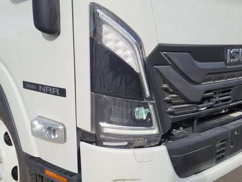 New 2025 Isuzu NPR HD image 5