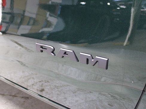 New 2026 RAM 1500 4x4 Crew Cab image 42