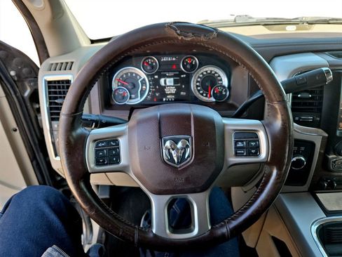 Used 2016 RAM 2500 Laramie image 14