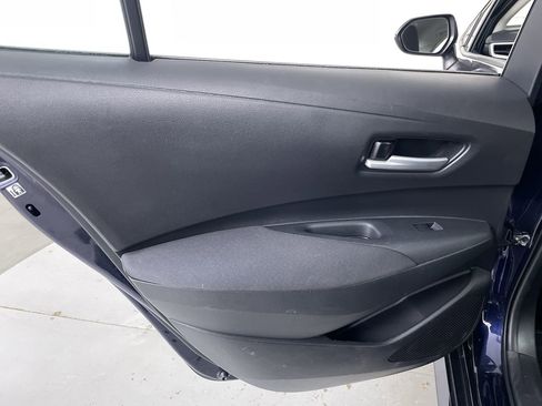 Used 2020 Toyota Corolla LE image 18