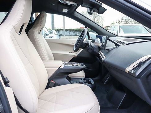 Used 2026 BMW iX xDrive45 image 15