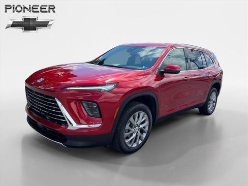 Used 2025 Buick Enclave Preferred AWD/4WD image 1
