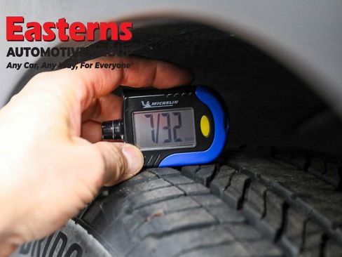 Used 2022 GMC Terrain SLE image 28