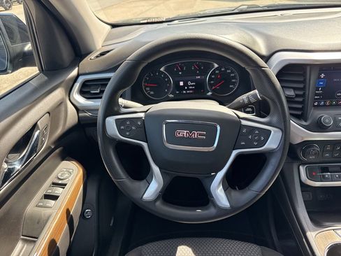 Used 2023 GMC Acadia SLE w/ Driver Convenience Package FWD image 14