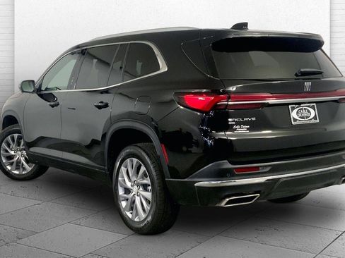 Used 2025 Buick Enclave Preferred AWD/4WD image 11