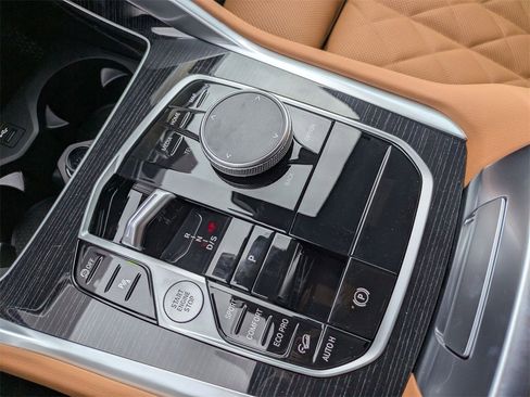 New 2026 BMW X6 xDrive40i w/ Climate Comfort Package image 28