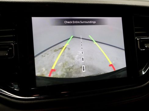 Used 2023 Dodge Durango GT image 2