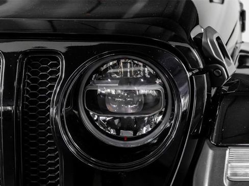 Used 2021 Jeep Wrangler Unlimited Sahara AWD/4WD image 23