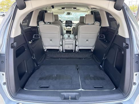 Certified 2026 Honda Odyssey Touring image 6
