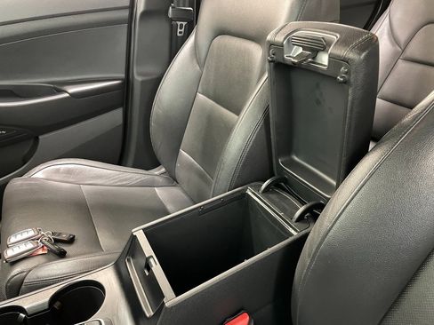 Used 2017 Hyundai Tucson SE Plus image 32