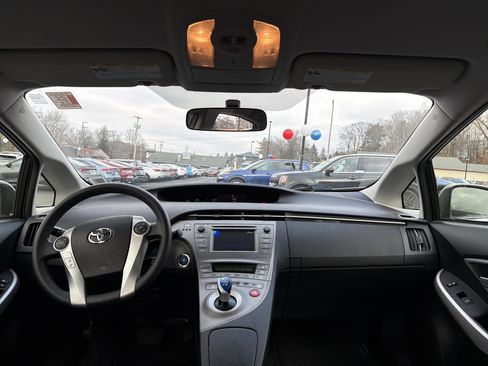 Used 2013 Toyota Prius Two image 13