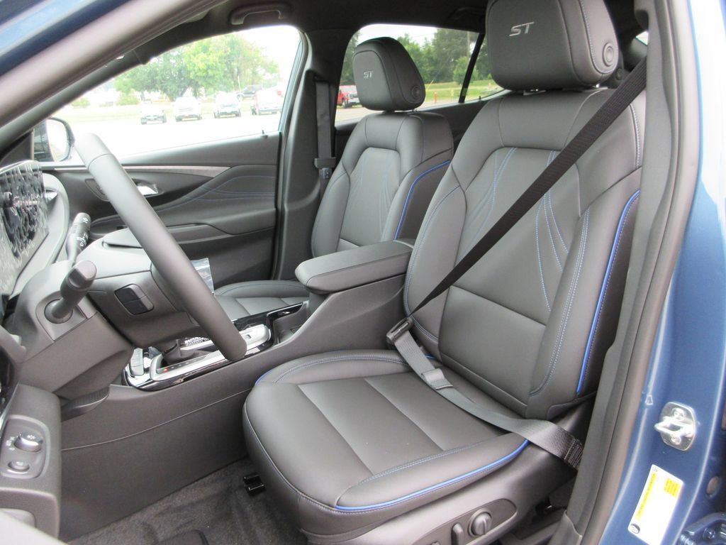 New 2026 Buick Envista Sport Touring w/ Convenience I Package FWD image 9