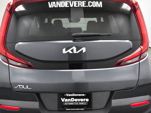 Used 2022 Kia Soul LX w/ Technology Package image 6