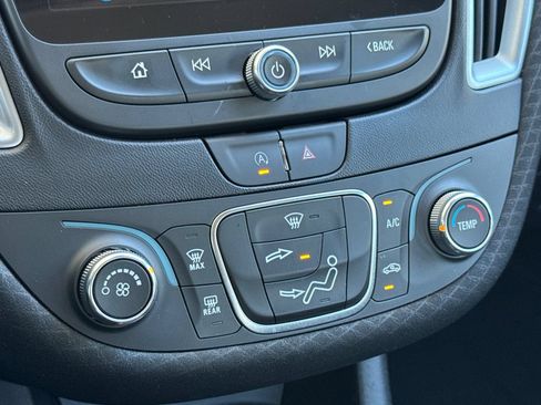 Used 2024 Chevrolet Malibu RS FWD image 20