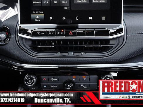 New 2026 Jeep Compass Latitude image 22