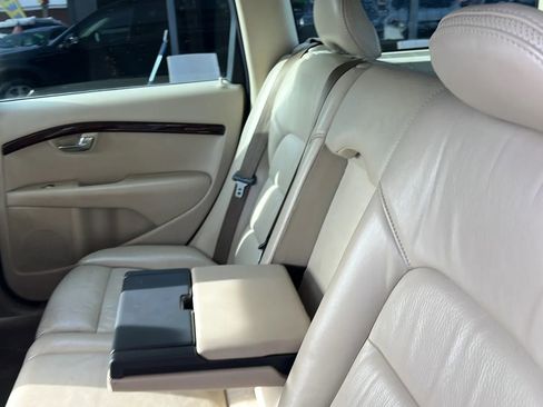 Used 2008 Volvo XC70 3.2 image 31