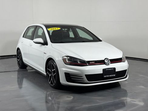Used 2017 Volkswagen GTI SE FWD image 3
