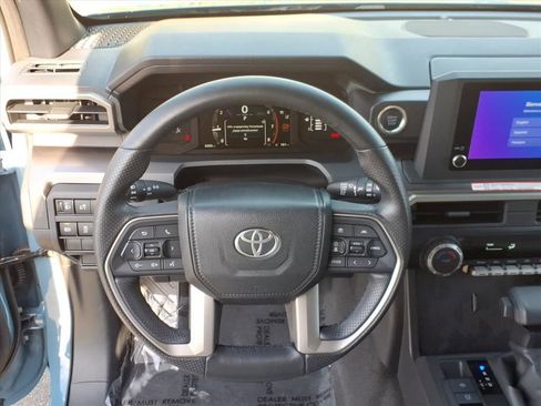 Used 2025 Toyota 4Runner SR5 image 13