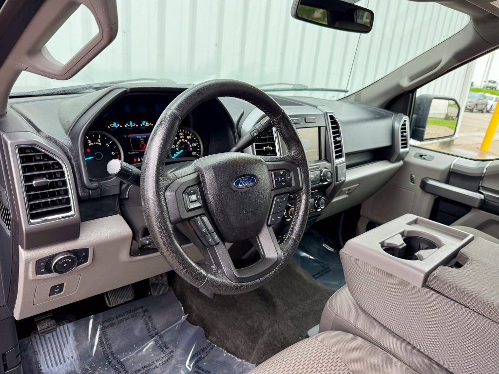 Used 2015 Ford F150 XLT w/ Equipment Group 302A Luxury AWD/4WD image 11